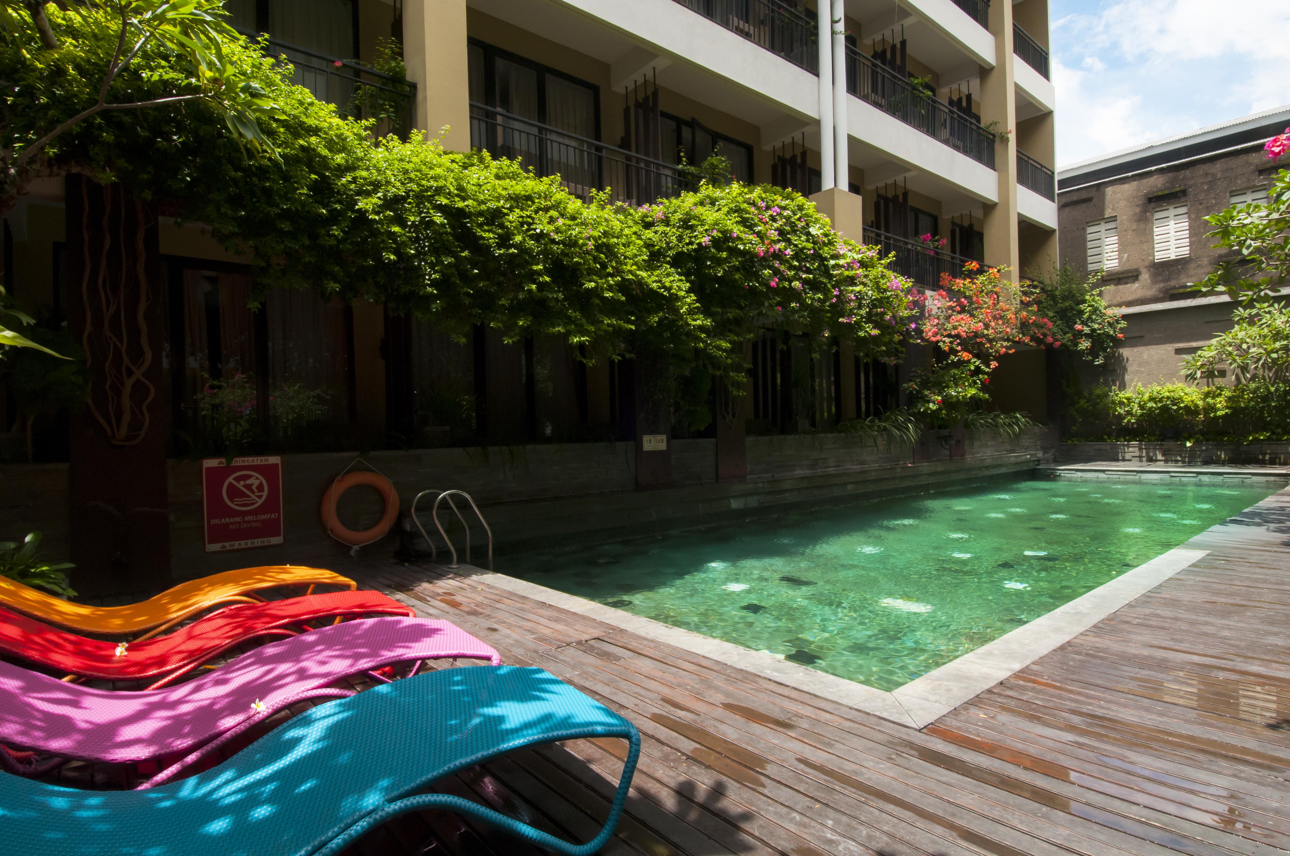 100 Sunset Kuta Hotel & Ballroom Exteriér fotografie