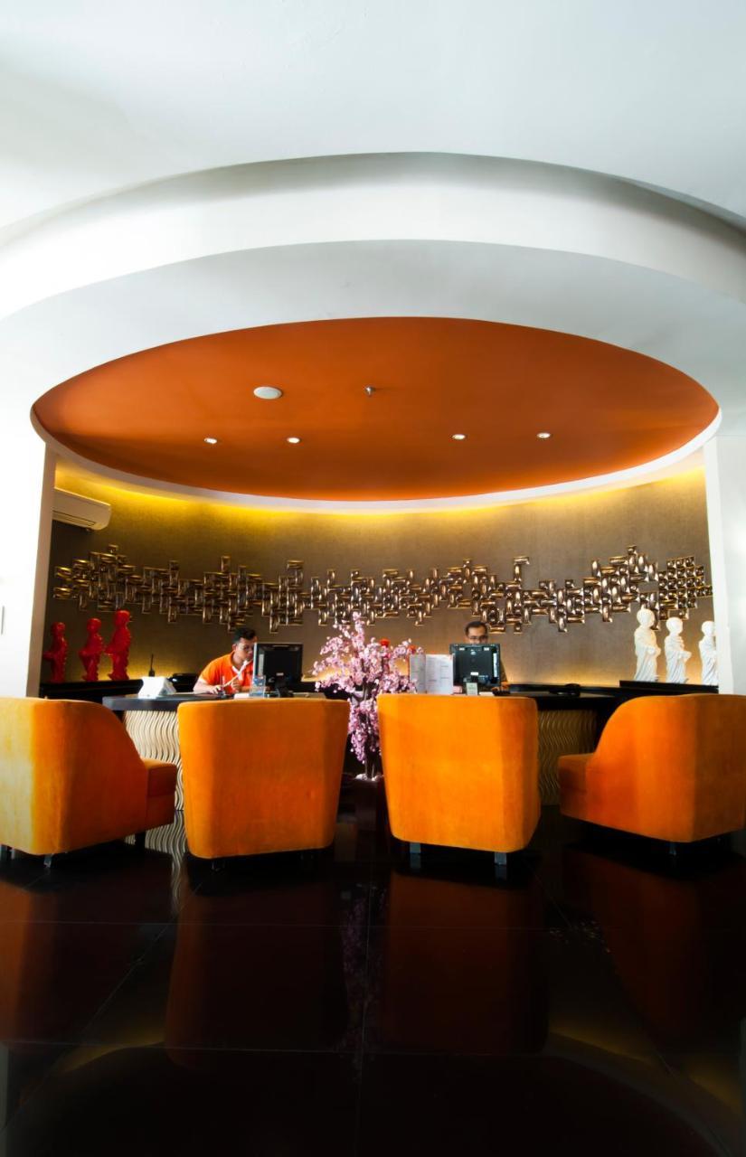 100 Sunset Kuta Hotel & Ballroom Exteriér fotografie