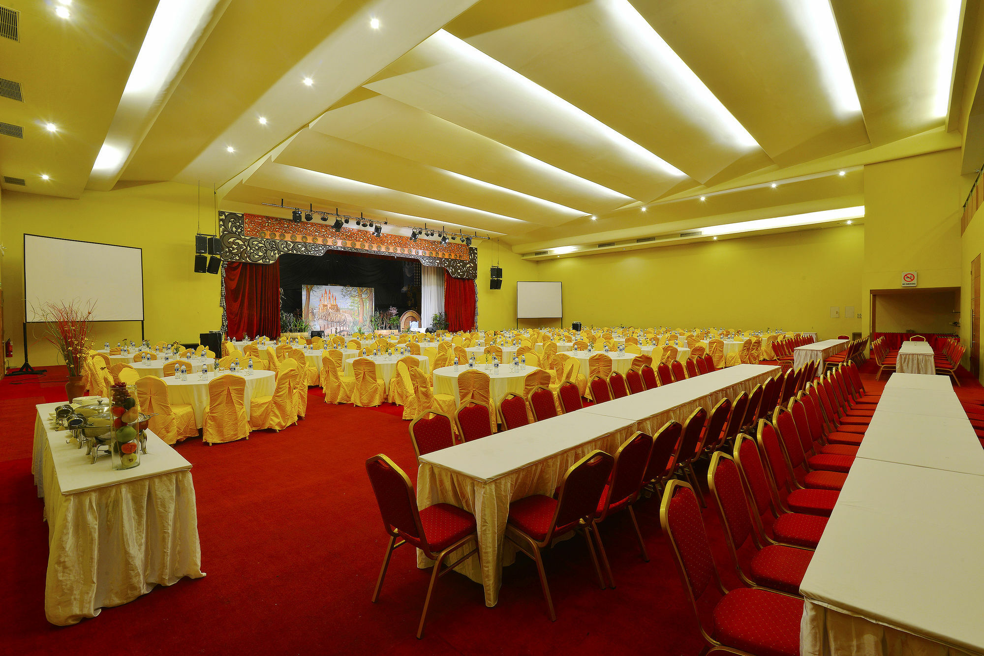 100 Sunset Kuta Hotel & Ballroom Exteriér fotografie